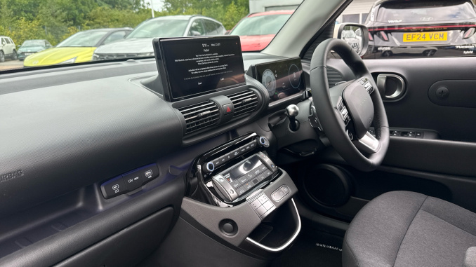 Hyundai INSTER 85kW 02 49kWh 5dr Auto Electric Hatchback - Image 14